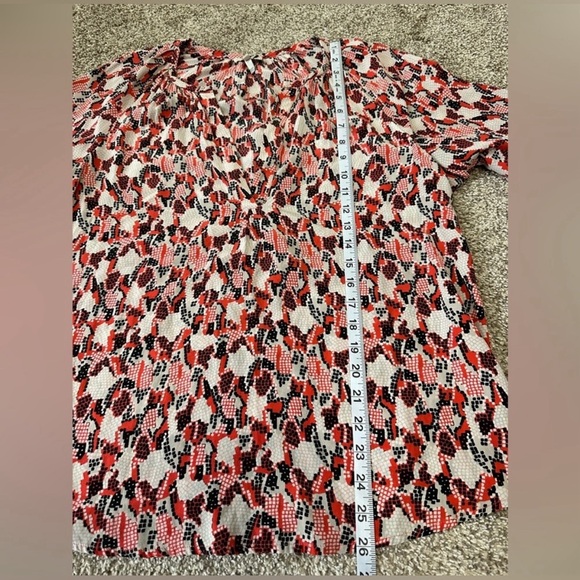 Joie Women's M 100% Silk Red White Geometric Snake Print Boho V-neck blouse - Picture 9 of 9